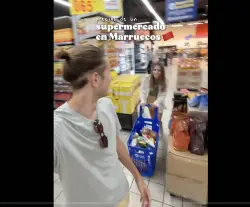 "الأسعار لا تُطاق" ..  زوجان إسبانيان يقيّمان كلفة العيش بالمغرب